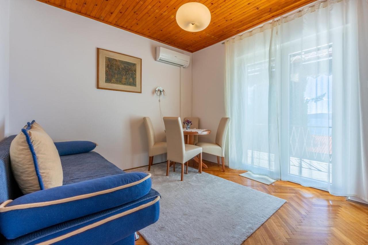 Apartments Hinic Selce Exterior foto