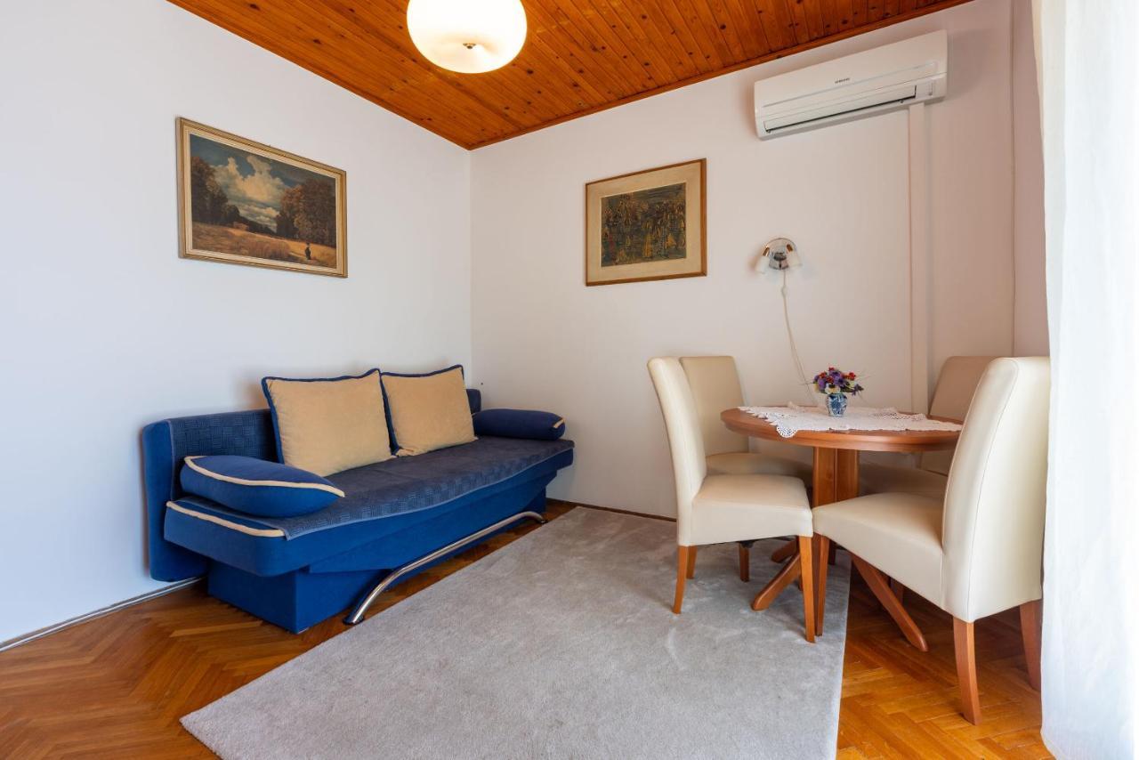 Apartments Hinic Selce Exterior foto