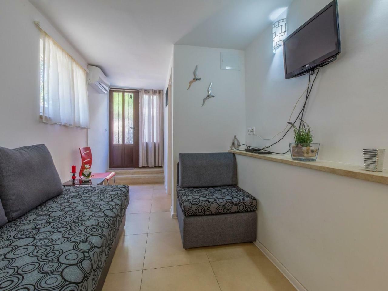 Apartments Hinic Selce Exterior foto